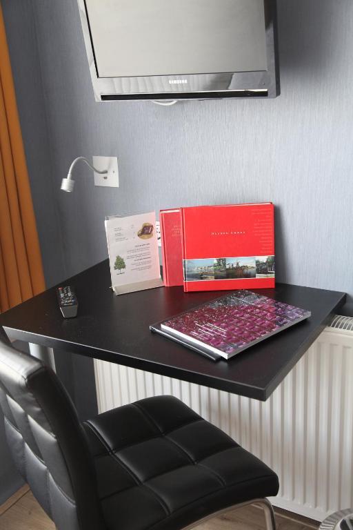 Stads Hotel Boerland Emmen Zimmer foto
